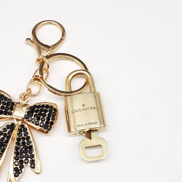 Authentic Louis Vuitton Lock & Key with unbranded Bagcharm, Keycharm, Keychain - Picture 6 of 7